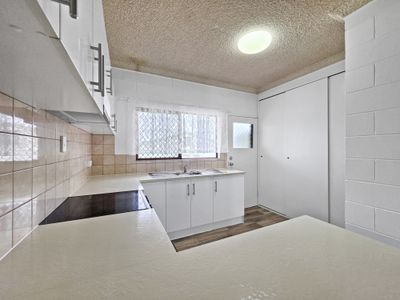 2 / 25 Tower Avenue, Atherton