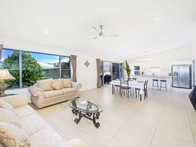 1 Lindfield Circuit, Noosaville