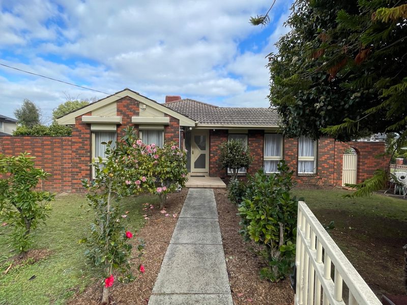 54 Tiverton Drive, Mulgrave