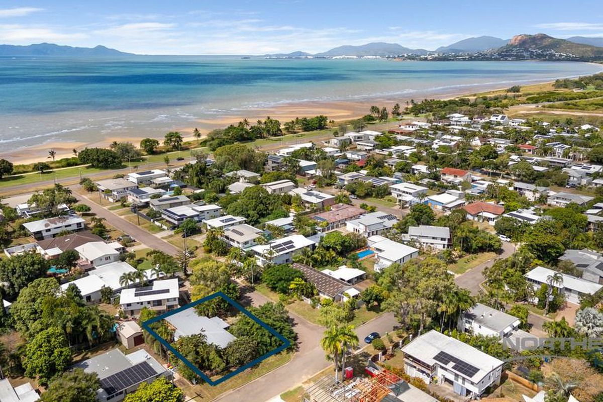 Coastal Duplex Investment in Sought After Pallarenda