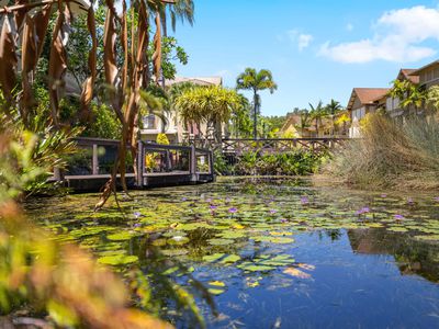 612 / 2-10 Greenslopes Street, Cairns North