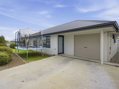 2 / 43 Adelaide Street, George Town