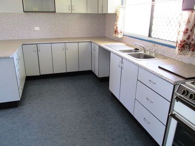 32-34 Miner Road, Longreach