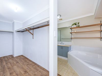 25 Sainte Maxime Avenue, Port Kennedy