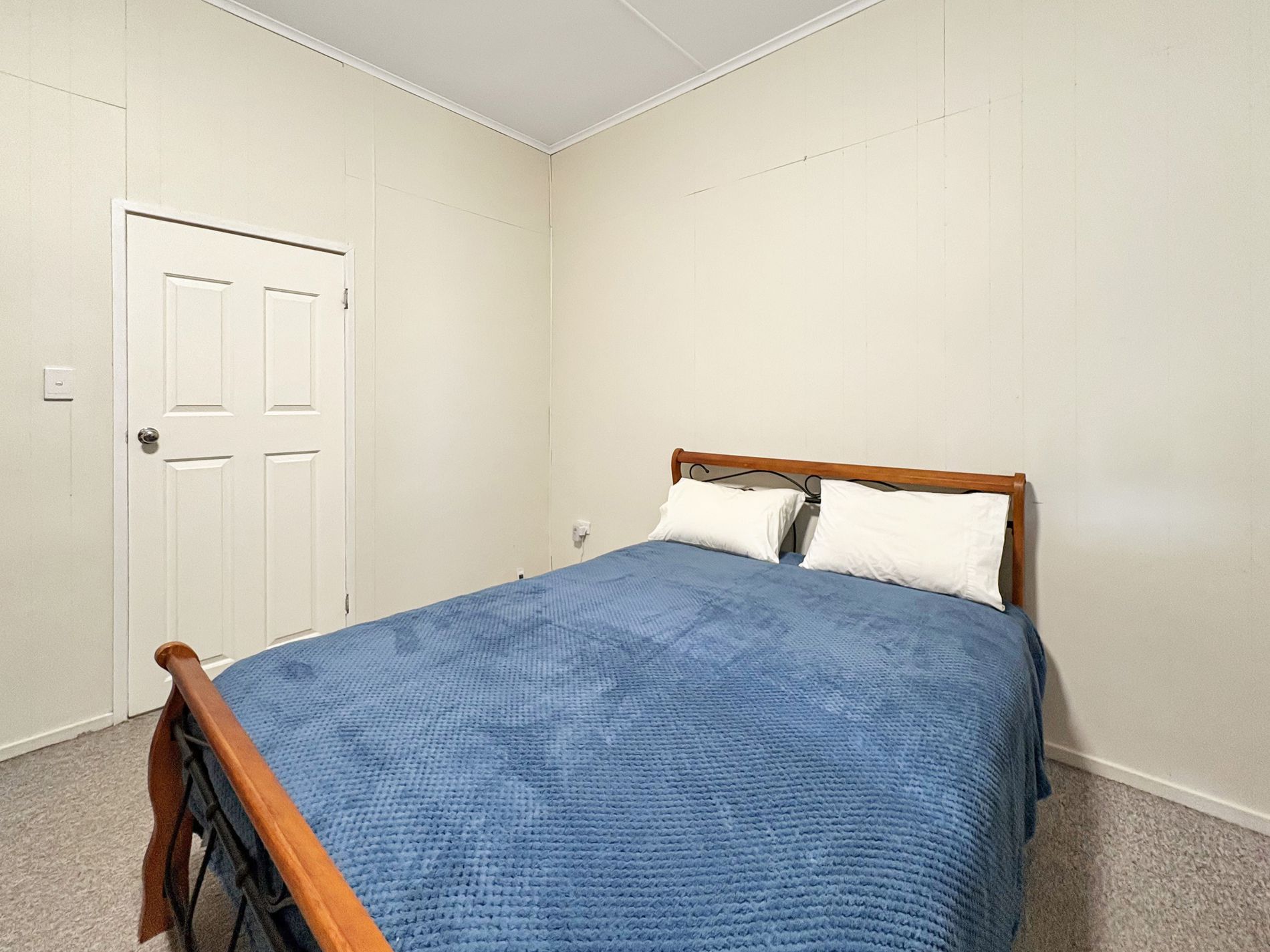 2-4 Breeza Street, Carroll