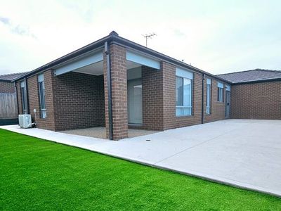 6 Shrubs Road, Mambourin