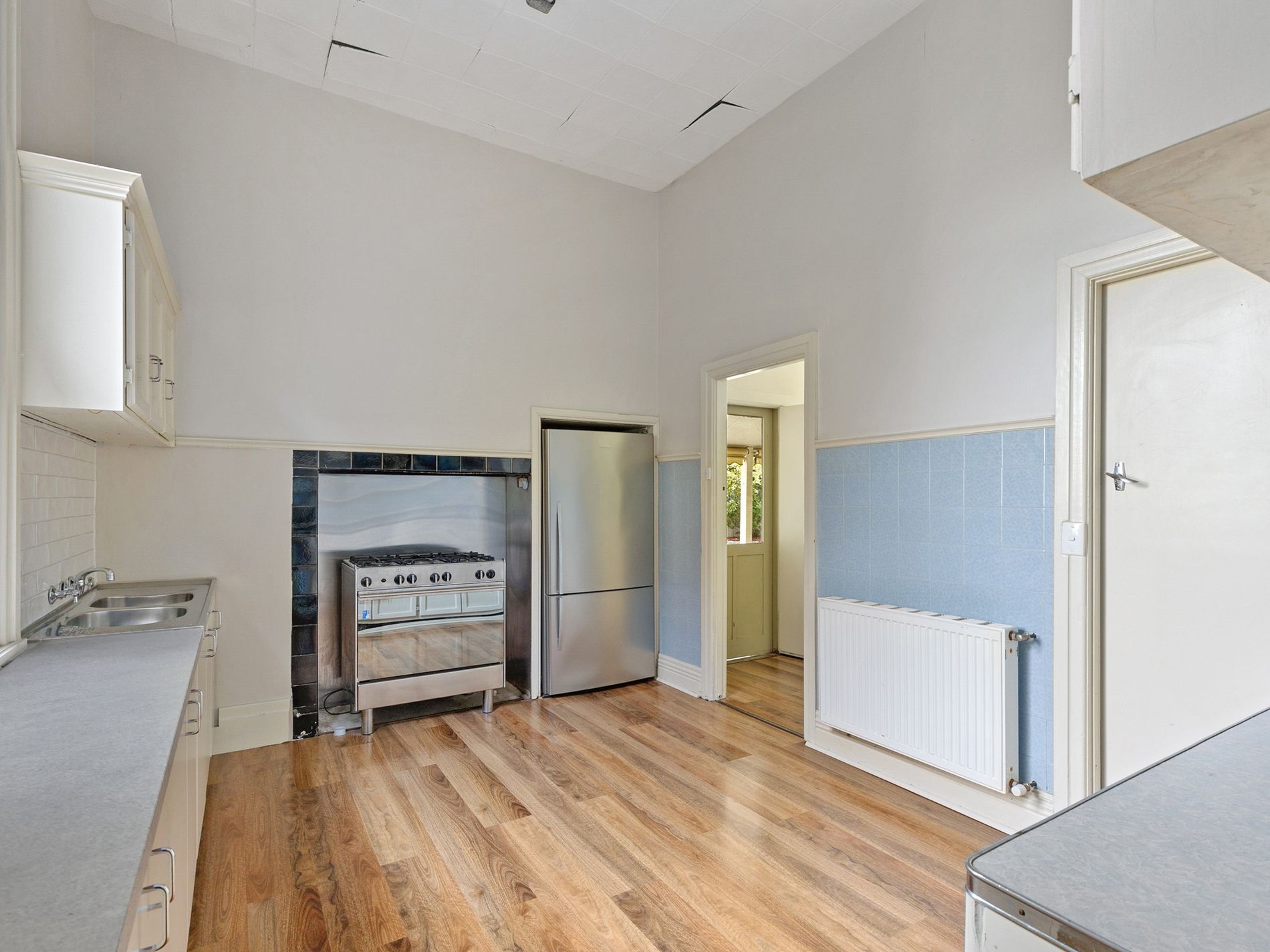 16 GOULBURN STREET, Seymour