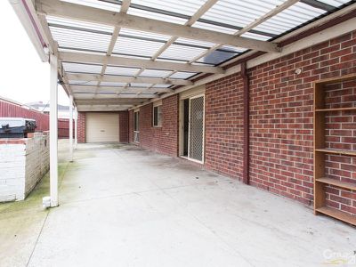 35 Bella Crescent, Hallam
