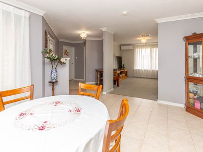 11 Robinia Rise, Helena Valley