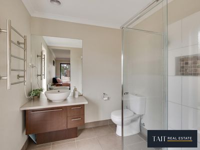 46 Thomas Wedge Dr, Wangaratta