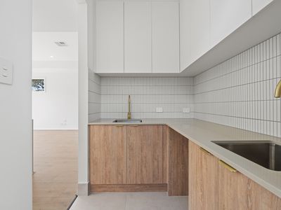 2C Auriel Way, Valley View
