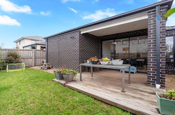 17 Jonathan Street, Greenvale