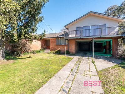5 Gowan Place, Blayney