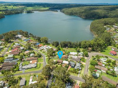 11 Kings Point Drive, Kings Point