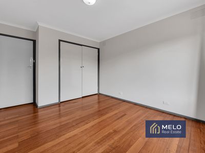 1 / 28 Minogue Crescent, Hoppers Crossing