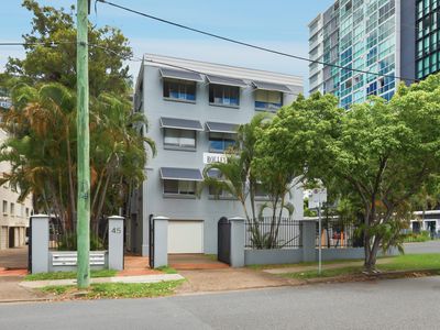 2 / 45 Thorn Street, Kangaroo Point