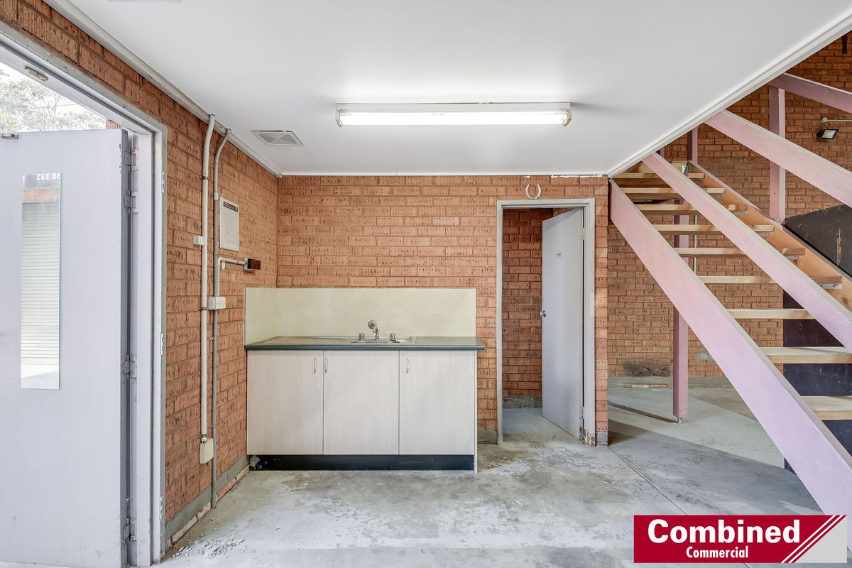 1 / 26 Grahams Hill Road, Narellan