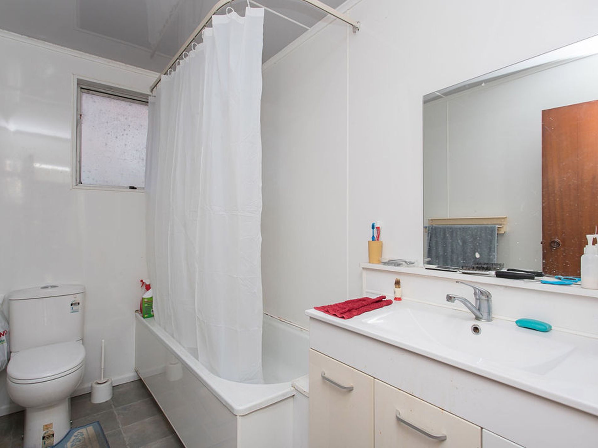 Unit 1,2 / 25 Vienna Street, Waltham