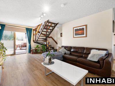 2 / 4 Lawrence Street, Como