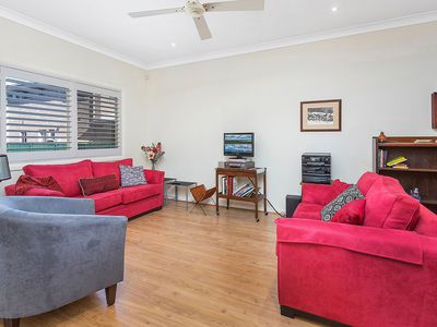 2 / 86 Pur Pur Avenue, Lake Illawarra