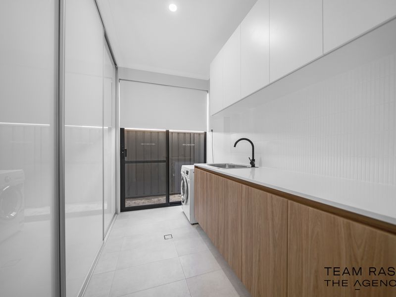 20 Navarra Way, Caversham