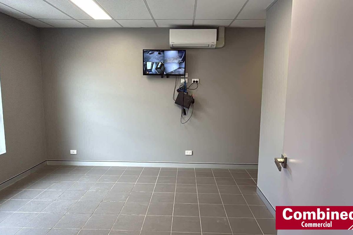 4 / 11-19 Waler Crescent, Smeaton Grange