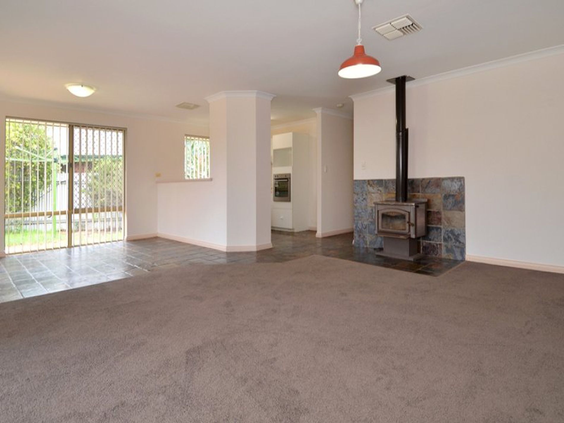 8A Siberia Close, Hannans