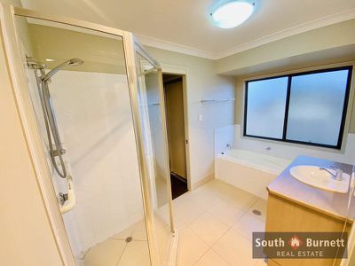 2 / 4 David Place, Kingaroy
