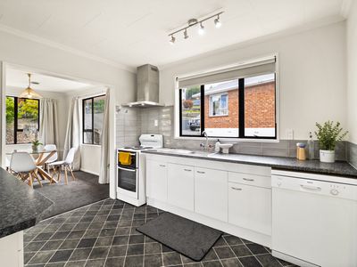 12 Salisbury Road, Bradford