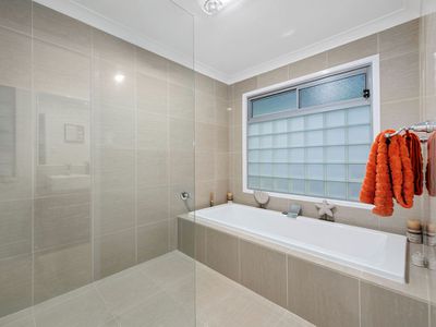 41 Talltrees Circuit, Wakerley