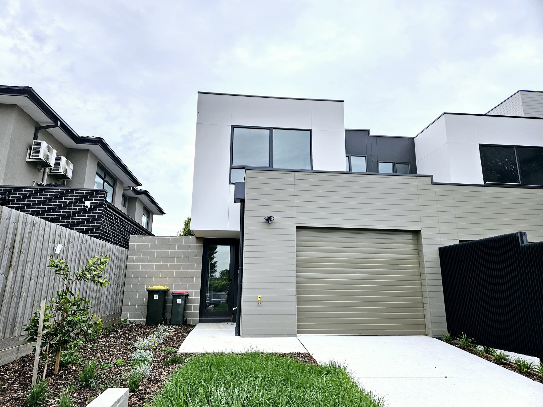 10 Alvina Street, Oakleigh South