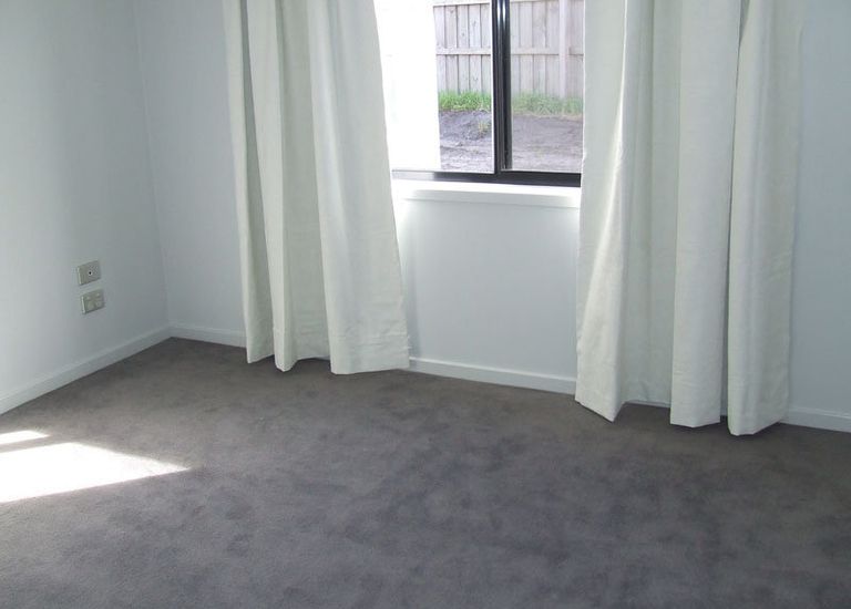 2 Tareel Court, Portland
