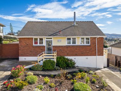 80 Stenhope Crescent, Corstorphine