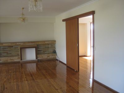 115 The Parkway, Bradbury