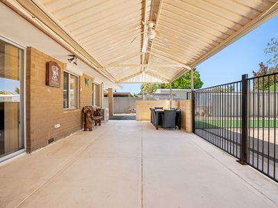 6 Breaden Drive, Cooloongup