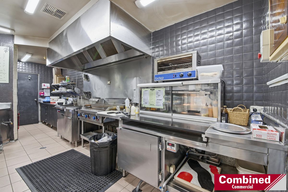 6 & 6a / 1 Samantha Place, Smeaton Grange