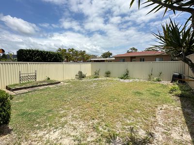 183 Chuter Avenue, Sans Souci