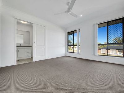 9 Dartmouth Close, Clinton
