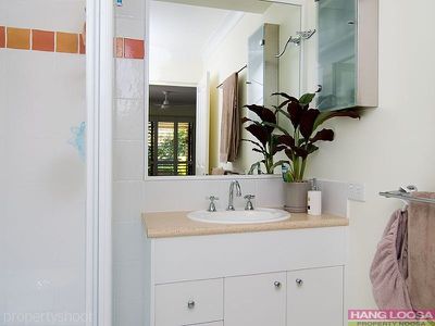5 Feathertail Court, Tewantin