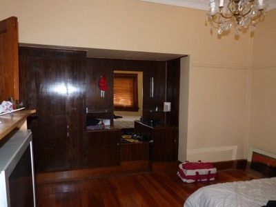 14 Robinson Street, Horsham
