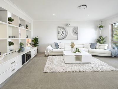 14 Rocklea Crescent, Sylvania