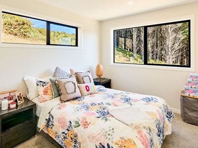 7 Spitfire Place, Newlands