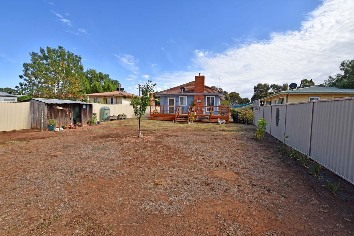 9 Palmer Crescent, Merrigum