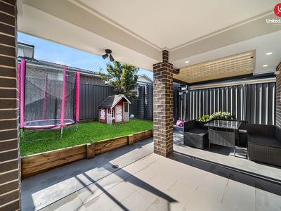 32A Hinton Loop, Oran Park