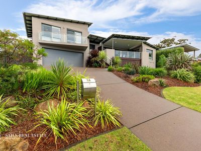 16 The Crest, Merimbula