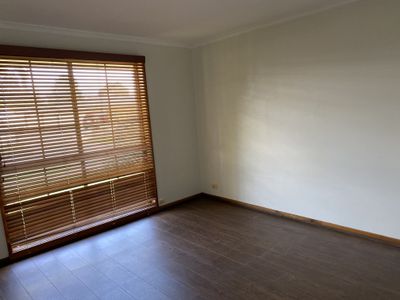 5 Kingfisher Court, Werribee