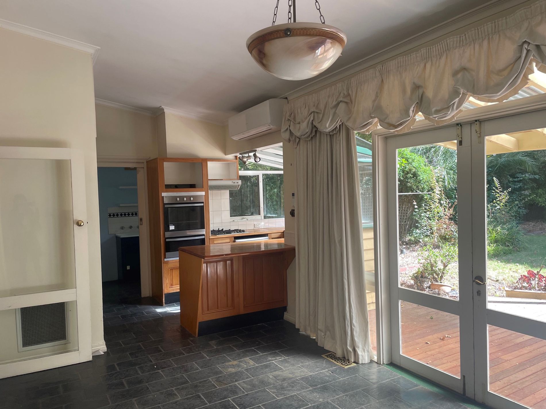 14 Beena Avenue, Carnegie