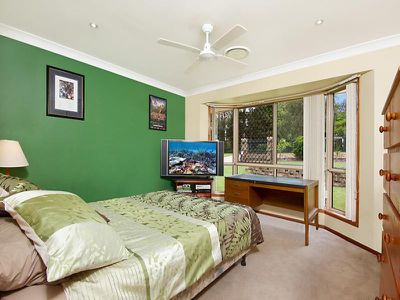 20 Sunningdale Avenue, Rochedale South