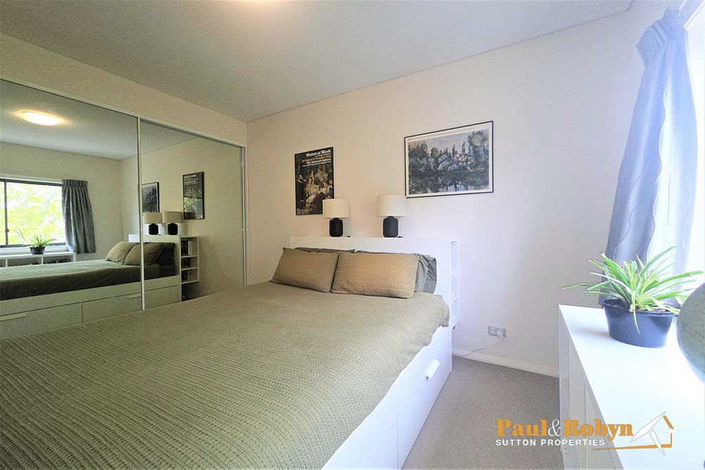 32 / 29 State Circle, Deakin