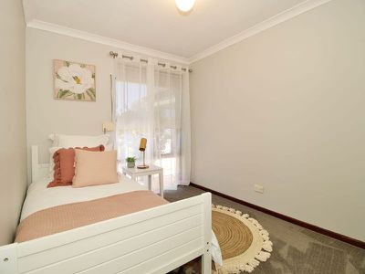 27 Holcombe Road , Warnbro